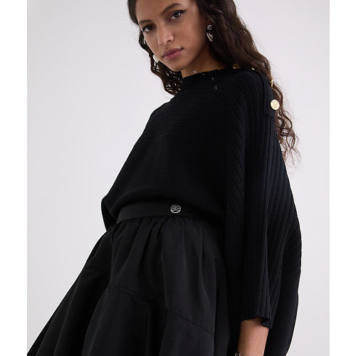 VOLUMINOUS RUFFLE SKIRT
