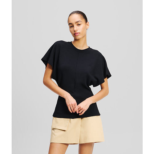 FLUID FEMININE T-SHIRT