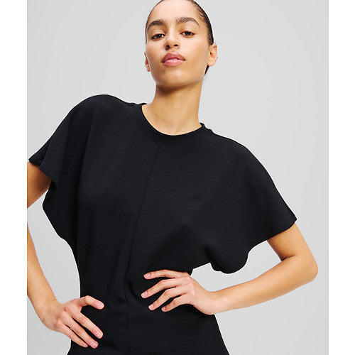 FLUID FEMININE T-SHIRT