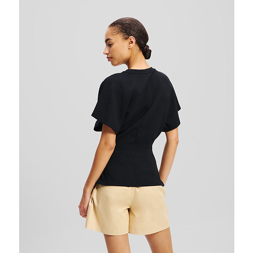 FLUID FEMININE T-SHIRT