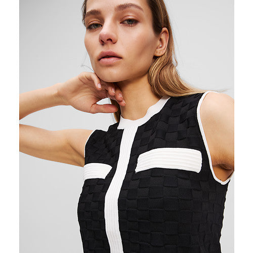 CONTRAST SLEEVELESS KNIT TOP
