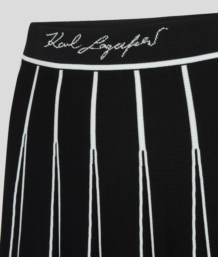 SIGNATURE BW KNIT SKIRT