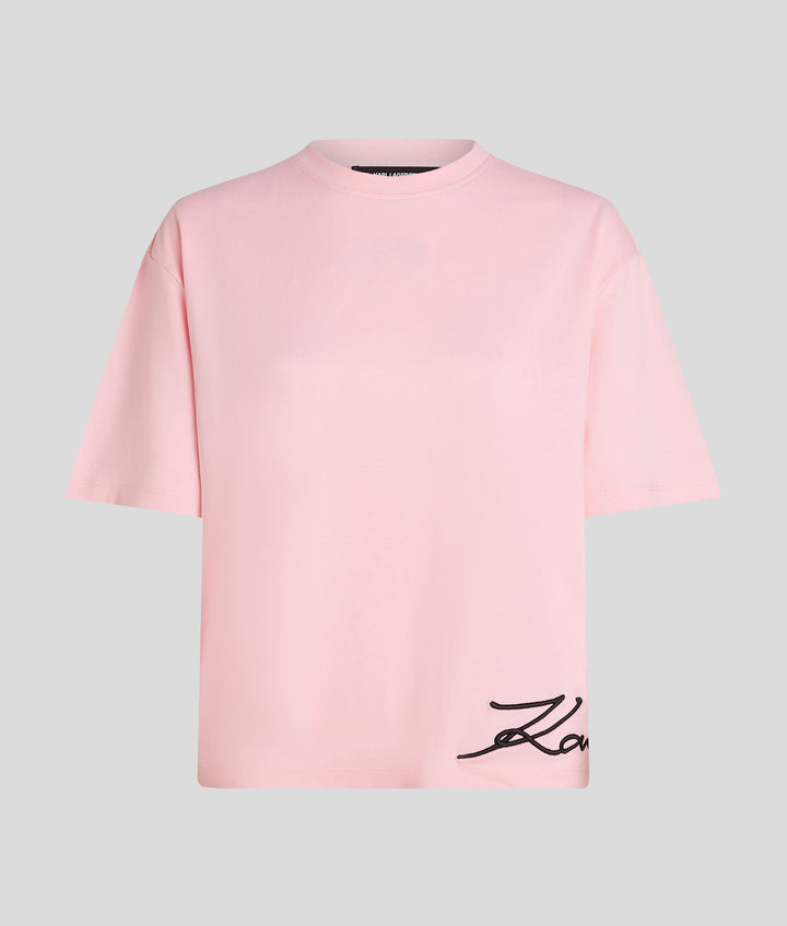 SIGNATURE EMB EDGE T-SHIRT