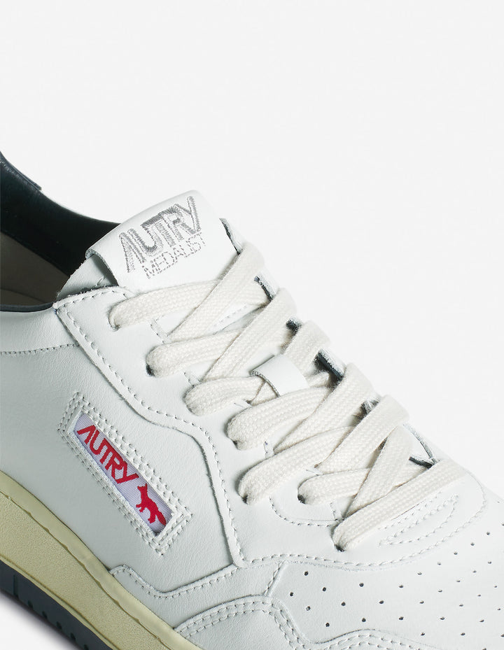 MAISON KITSUNÉ x AUTRY MEDALIST SNEAKERS WHITE/FRENCH NAVY