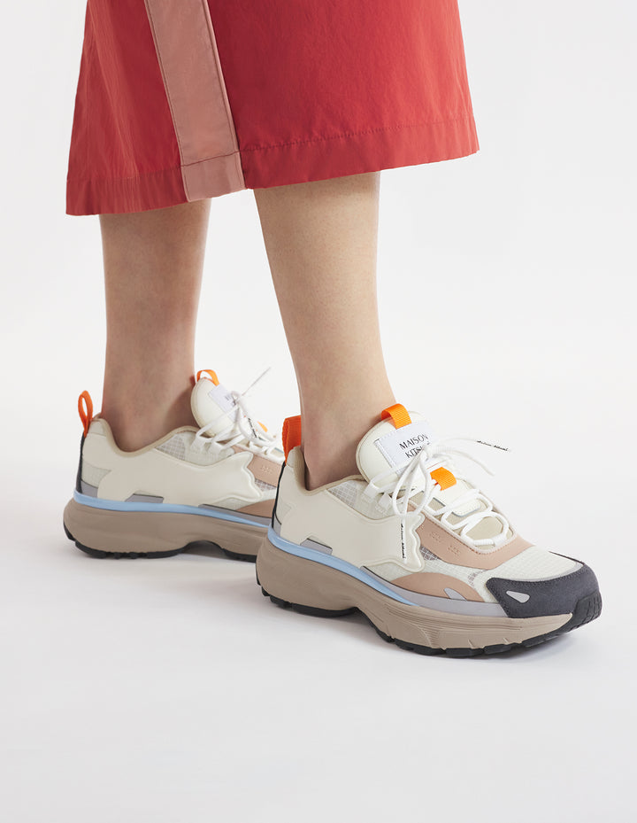 "SORA" RUNNERS ACER LEAF