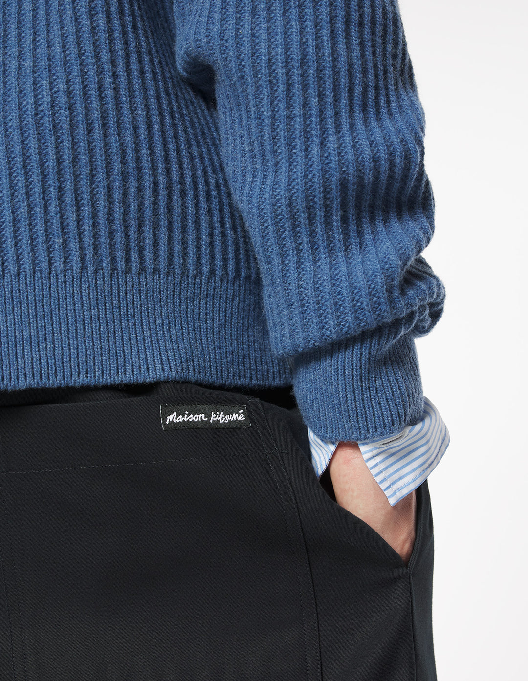 CROPPED PLEATED PANTS